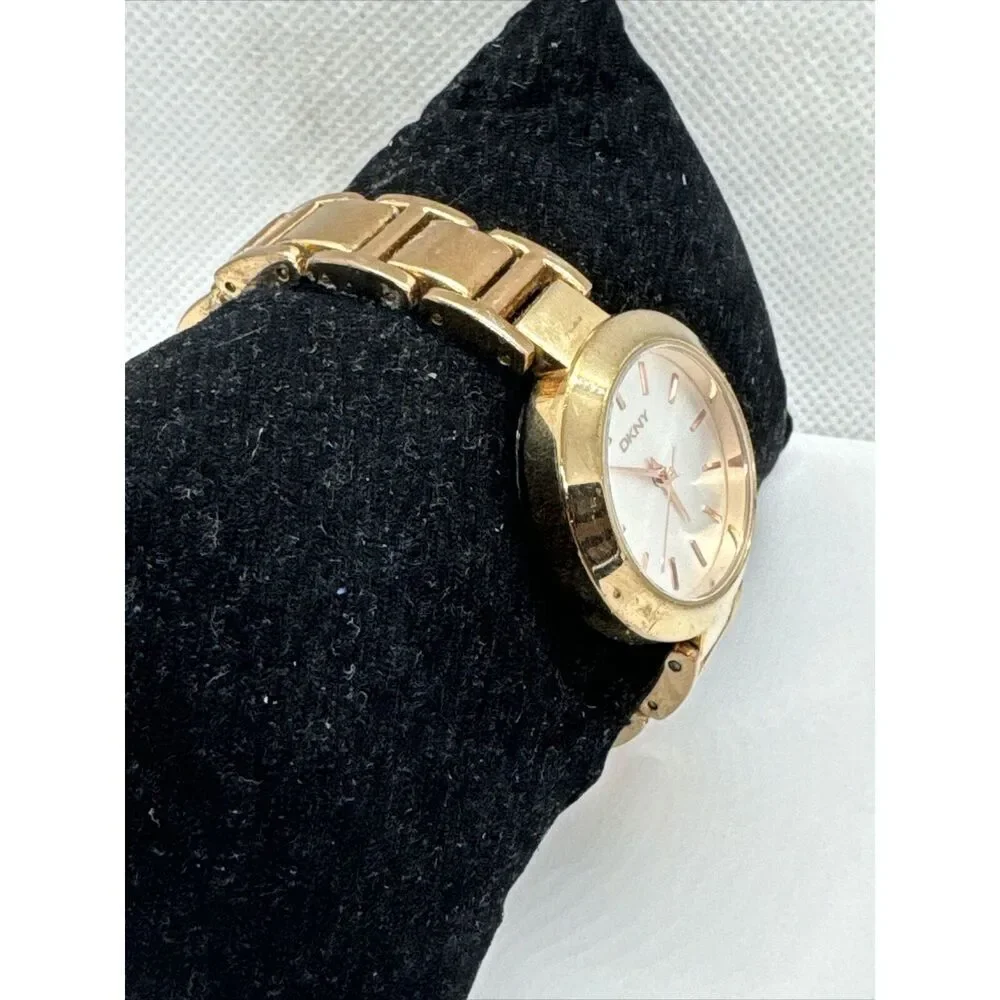 DKNY NY8833 Women's Rose Gold Stainless Steel Analog Dial Quartz Watch JNA513